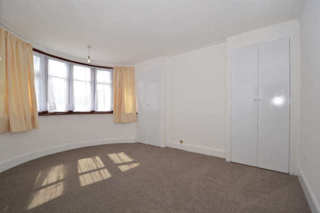  Image of 3 bedroom Semi-Detached house to rent in The Ridgeway London N11 at The Ridgeway Friern Barnet London, N11 3LG