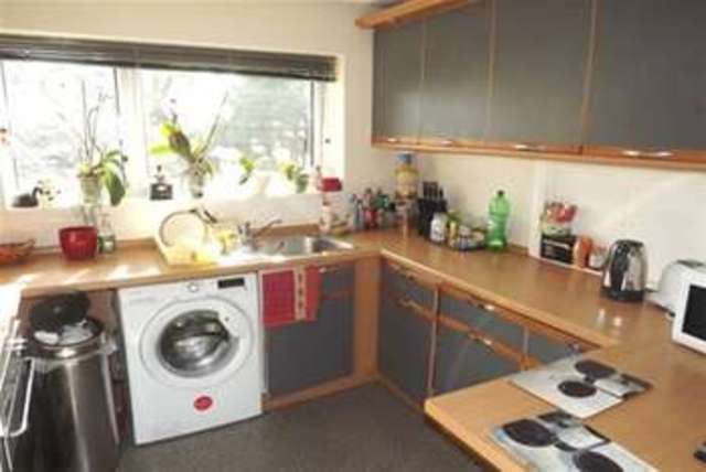  Image of 2 bedroom Flat to rent in The Spinney Watford WD17 at Watford, WD17 4QF