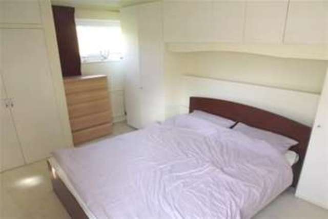  Image of 2 bedroom Flat to rent in The Spinney Watford WD17 at Watford, WD17 4QF