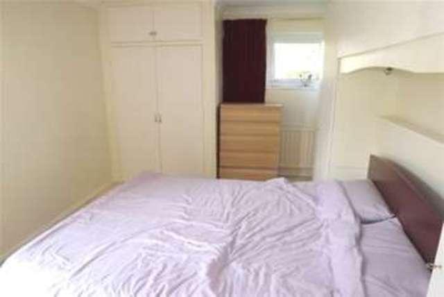  Image of 2 bedroom Flat to rent in The Spinney Watford WD17 at Watford, WD17 4QF
