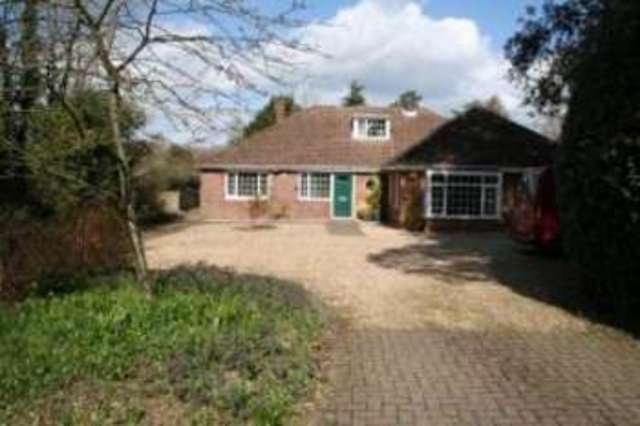  Image of 5 bedroom Bungalow for sale in Common Lane Titchfield Fareham PO14 at Titchfield Fareham Titchfield, PO14 4BU