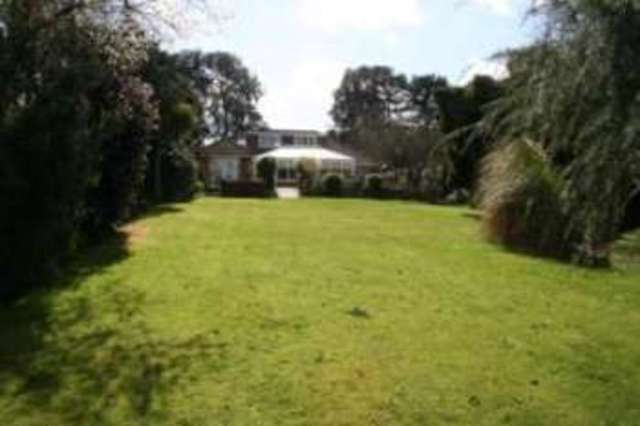  Image of 5 bedroom Bungalow for sale in Common Lane Titchfield Fareham PO14 at Titchfield Fareham Titchfield, PO14 4BU