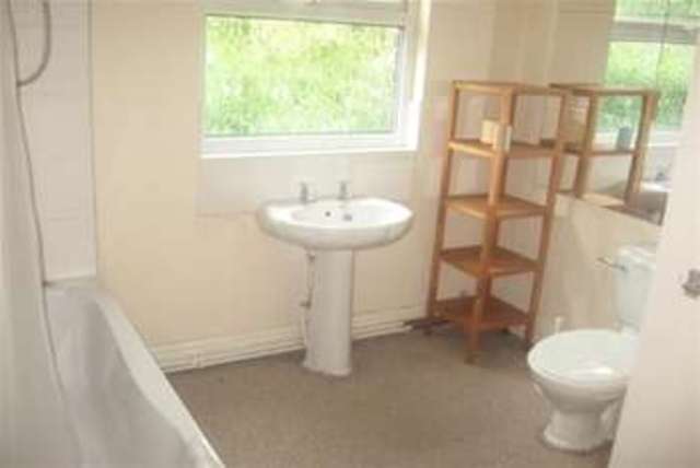  Image of 2 bedroom Terraced house to rent in Tiverton Street Wavertree Liverpool L15 at Liverpool, L15 4LR