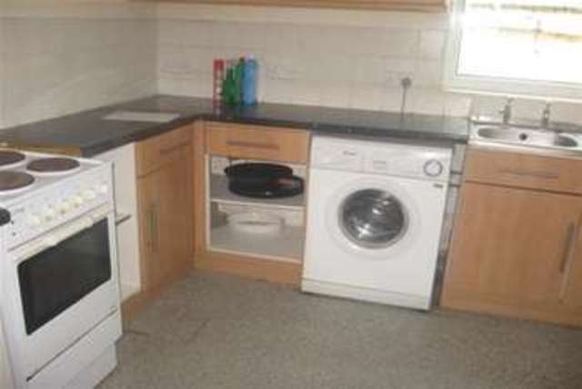  Image of 2 bedroom Terraced house to rent in Tiverton Street Wavertree Liverpool L15 at Liverpool, L15 4LR