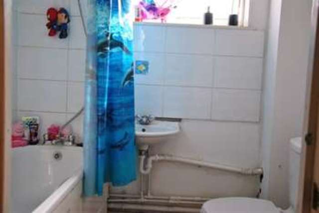  Image of 2 bedroom Property for sale in Conisborough Toothill Swindon SN5 at Swindon Wilts Swindon, SN5 8ET