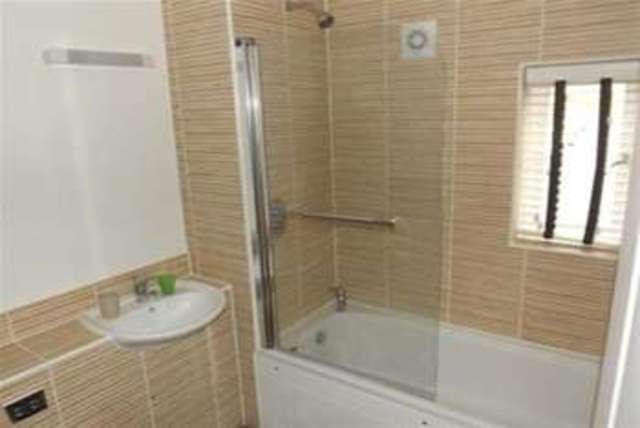  Image of 4 bedroom Property to rent in Summer House Terrace Yeovil BA20 at Yeovil, BA20 1NL