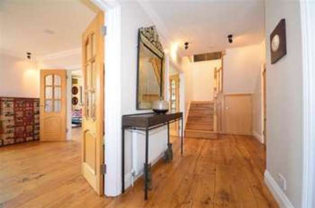  Image of 5 bedroom Detached house for sale in Tudor Close Woodford Green IG8 at Woodford Green Essex Woodford Green, IG8 0LF