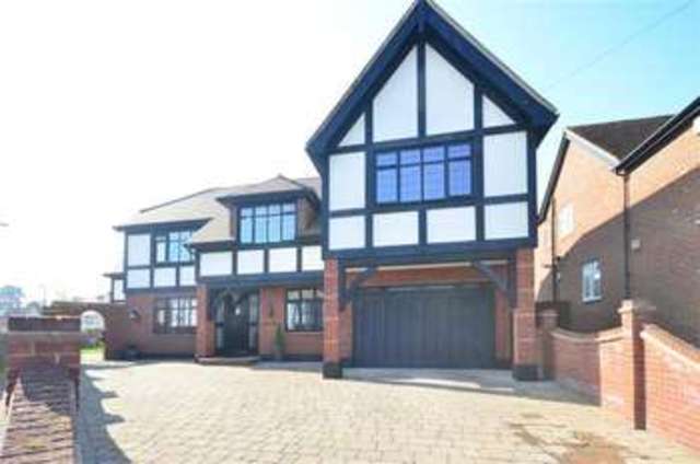  Image of 5 bedroom Detached house for sale in Tudor Close Woodford Green IG8 at Woodford Green Essex Woodford Green, IG8 0LF