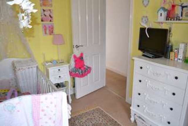  Image of 3 bedroom Terraced house for sale in Union Lane Chesterton Cambridge CB4 at Union Lane  Cambridge, CB4 1QB