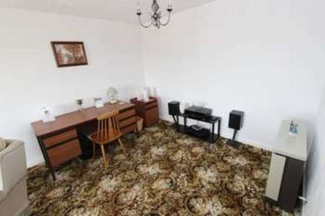  Image of 1 bedroom Flat for sale in Wilton Road Shirley Southampton SO15 at Wilton Road Upper Shirley Southampton, SO15 5RU