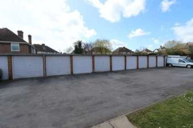  Image of 1 bedroom Flat for sale in Wilton Road Shirley Southampton SO15 at Wilton Road Upper Shirley Southampton, SO15 5RU