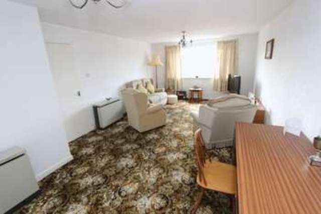  Image of 1 bedroom Flat for sale in Wilton Road Shirley Southampton SO15 at Wilton Road Upper Shirley Southampton, SO15 5RU