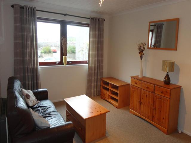  Image of 2 bedroom Flat to rent in Urquhart Terrace Aberdeen AB24 at City Centre Aberdeen Aberdeen, AB24 5NJ
