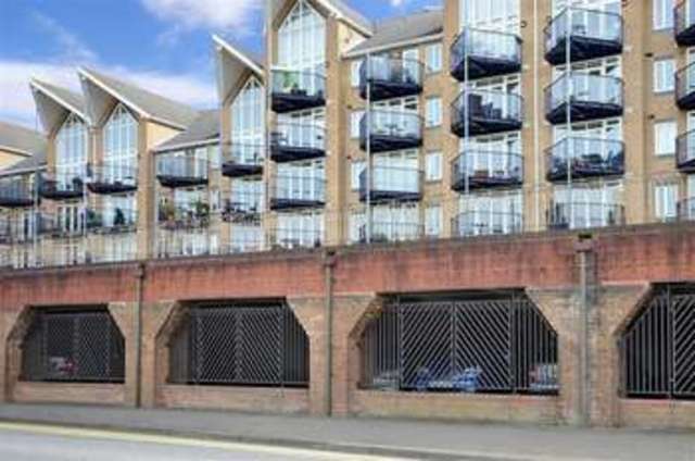  Image of 1 bedroom Flat for sale in Valetta Way Rochester ME1 at Rochester Kent Rochester, ME1 1TB