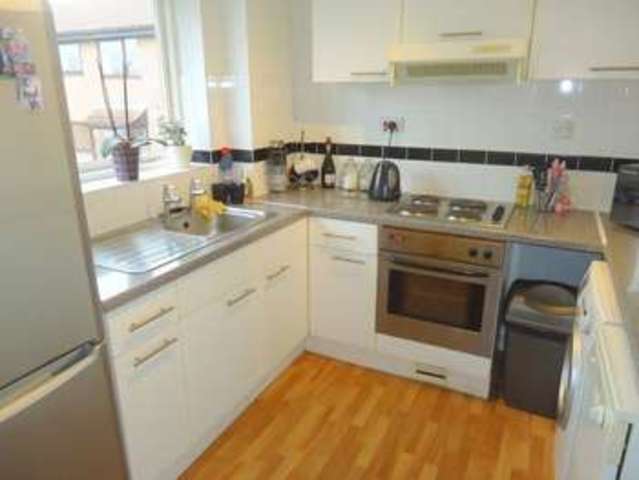 Image of 2 bedroom Flat for sale in Valley Green Hemel Hempstead HP2 at Valley Green  Hemel Hempstead, HP2 7RF
