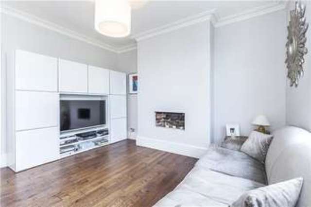  Image of 1 bedroom Flat for sale in Vanbrugh Park London SE3 at London  Blackheath Park, SE3 7JQ