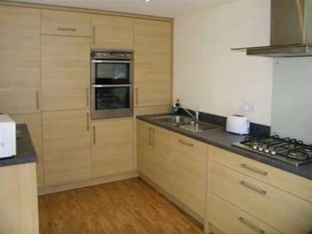  Image of 3 bedroom Property for sale in Pontarddulais Swansea SA4 at Vaughan Crescent Pontarddulais Pontarddulais, SA4 8BA