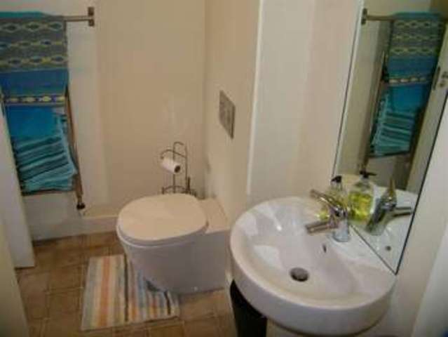  Image of 3 bedroom Property for sale in Pontarddulais Swansea SA4 at Vaughan Crescent Pontarddulais Pontarddulais, SA4 8BA