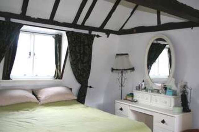  Image of 2 bedroom Property for sale in Vicarage Hill Westerham TN16 at Vicarage Hill Westerham Westerham, TN16 1TJ