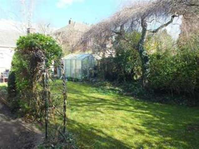  Image of 4 bedroom Property for sale in Victoria Road Trowbridge BA14 at Victoria Road Trowbridge Trowbridge, BA14 7LD