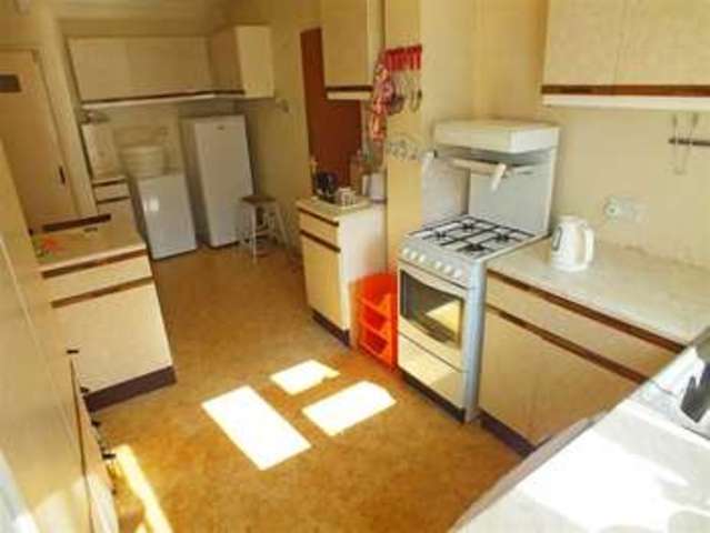  Image of 4 bedroom Property for sale in Victoria Road Trowbridge BA14 at Victoria Road Trowbridge Trowbridge, BA14 7LD