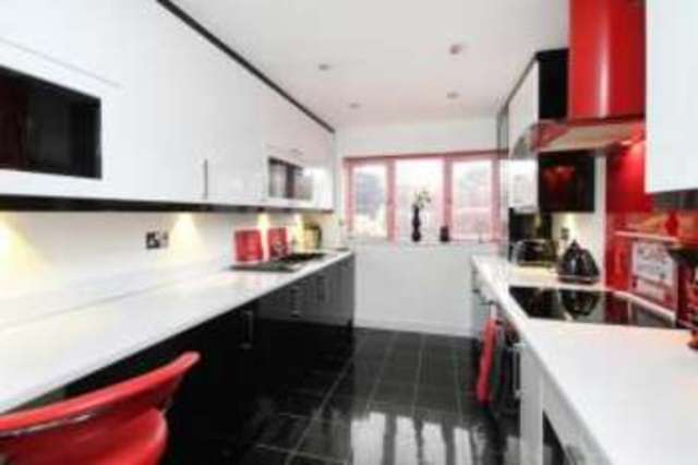  Image of 4 bedroom Detached house for sale in Walker Close Grenoside Sheffield S35 at Grenoside Sheffield Chapeltown, S35 8SA