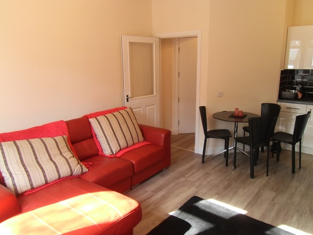  Image of 2 bedroom Flat to rent in Walker Road Aberdeen AB11 at Torry Aberdeen Aberdeen, AB11 8BR