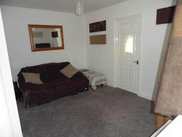  Image of 1 bedroom Flat to rent in Wallbridge Avenue Frome BA11 at Frome Somerset Frome, BA11 1RL