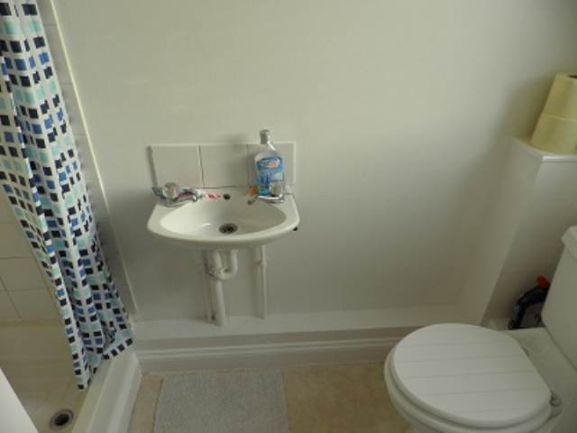  Image of 1 bedroom Flat to rent in Wallbridge Avenue Frome BA11 at Frome Somerset Frome, BA11 1RL