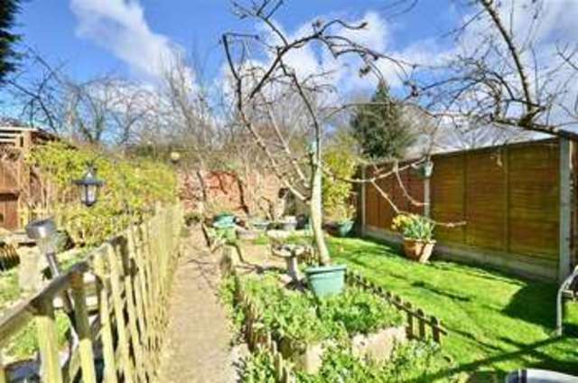  Image of 3 bedroom Terraced house for sale in Wallisdean Avenue Fareham PO14 at Fareham Hampshire Fareham, PO14 1HP