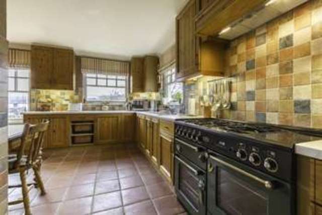  Image of 4 bedroom Bungalow for sale in Kinfauns Holding Kinfauns Perth PH2 at Kinfauns Holding  Perth, PH2 7JY