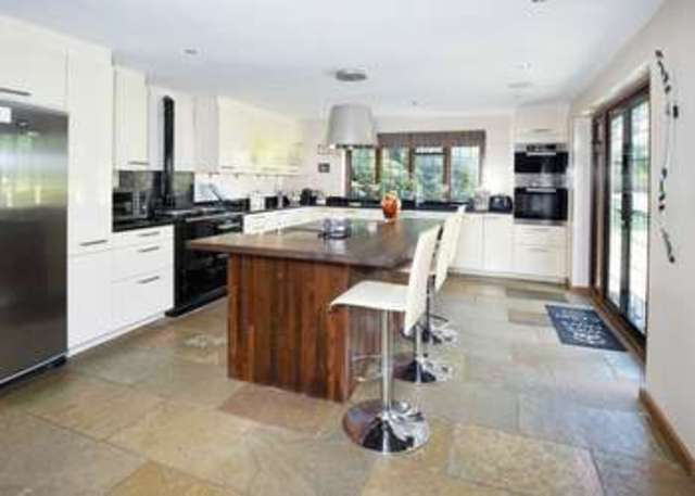  Image of 5 bedroom Detached house for sale in Hurst Drive Walton on the Hill Tadworth KT20 at Hurst Drive  Walton on the Hill, KT20 7QT