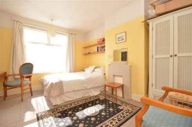  Image of 3 bedroom Semi-Detached house for sale in Warren Avenue Southsea PO4 at Southsea Hampshire Southsea, PO4 8PX