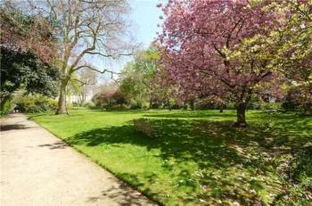  Image of 4 bedroom Flat for sale in Warwick Square London SW1V at London  Vauxhall Bridge, SW1V 2AA