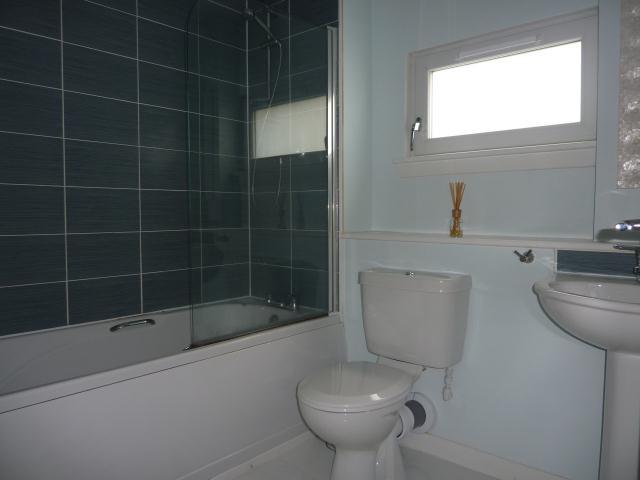 Image of 2 bedroom Flat to rent in Waterfront Park Edinburgh EH5 at Granton Edinburgh Edinburgh, EH5 1FG