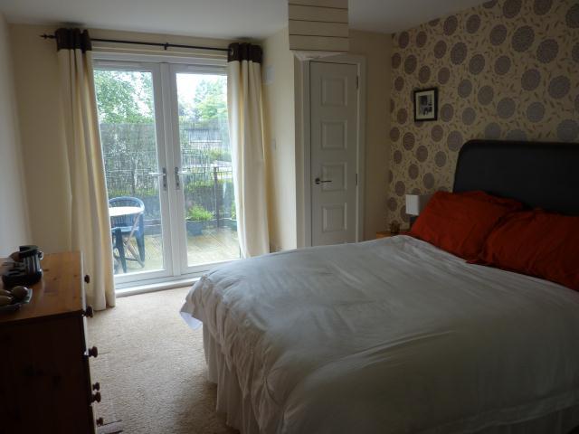  Image of 2 bedroom Flat to rent in Waterfront Park Edinburgh EH5 at Granton Edinburgh Edinburgh, EH5 1FG