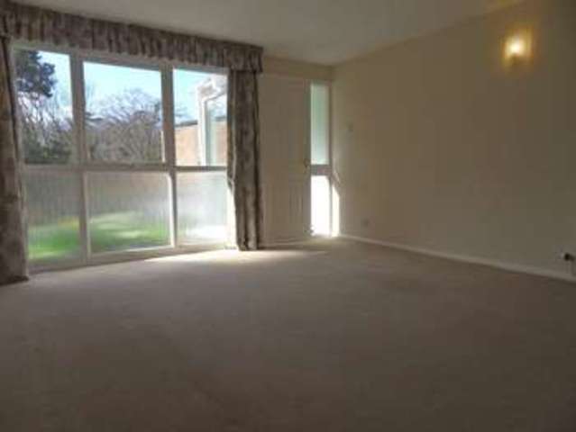  Image of 2 bedroom Flat to rent in Waterside Ross-on-Wye HR9 at Waterside  Ross-On-Wye, HR9 5LL