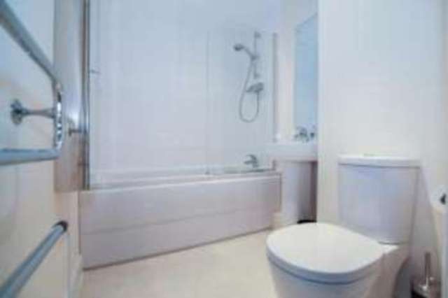  Image of 2 bedroom Flat for sale in Medway Wharf Road Tonbridge TN9 at Medway Wharf Road Tonbridge Tonbridge, TN9 1AY