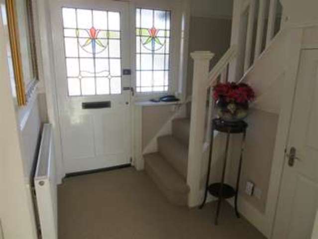  Image of 4 bedroom Property for sale in Watnall Road Hucknall Nottingham NG15 at Watnall Road Nottingham Nottingham, NG15 6EX