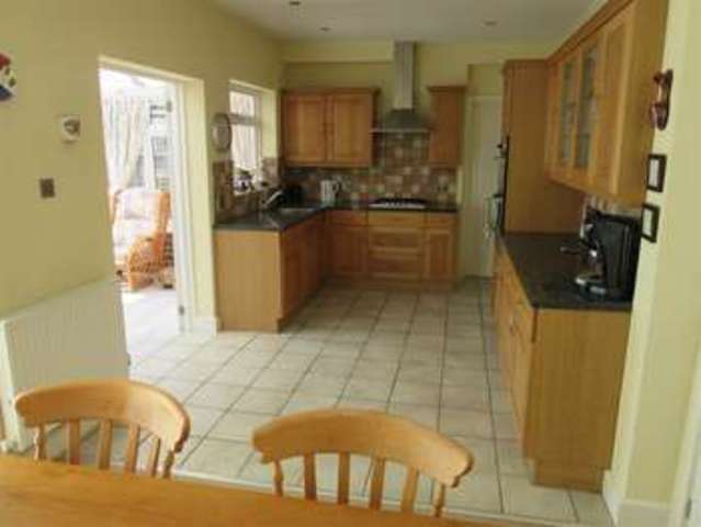  Image of 4 bedroom Property for sale in Watnall Road Hucknall Nottingham NG15 at Watnall Road Nottingham Nottingham, NG15 6EX
