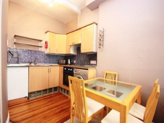  Image of 1 bedroom Flat to rent in Watson Crescent Edinburgh EH11 at Polwarth Edinburgh Morningside, EH11 1EX