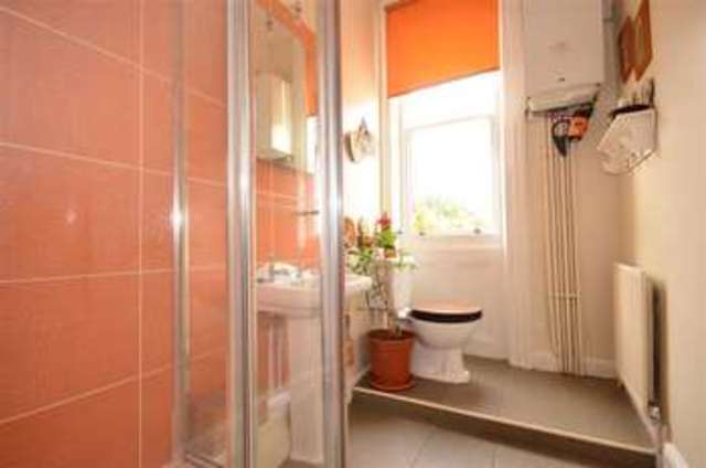  Image of 1 bedroom Flat for sale in Watts Avenue Rochester ME1 at Rochester Kent Rochester, ME1 1RX