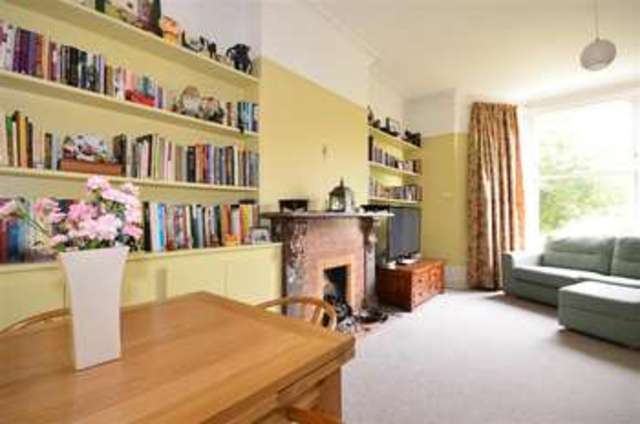  Image of 1 bedroom Flat for sale in Watts Avenue Rochester ME1 at Rochester Kent Rochester, ME1 1RX