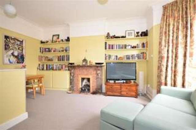  Image of 1 bedroom Flat for sale in Watts Avenue Rochester ME1 at Rochester Kent Rochester, ME1 1RX