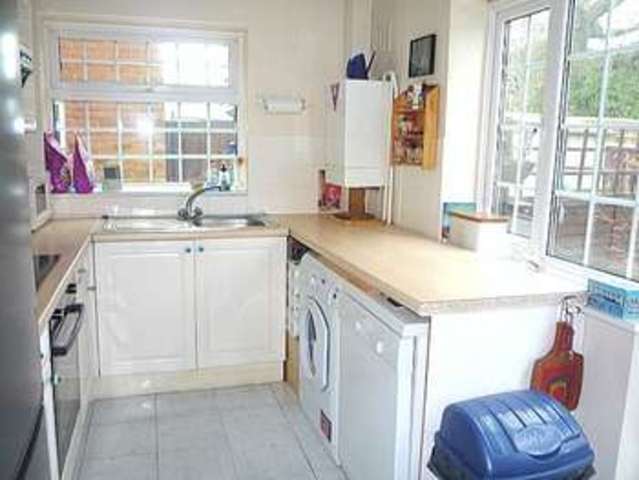  Image of 2 bedroom Flat for sale in Wellington Road Feltham TW14 at Wellington Road  Bedfont, TW14 9QX