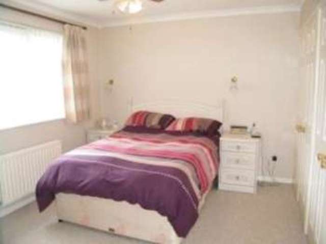  Image of 3 bedroom Detached house for sale in Wentworth Park Freshbrook Swindon SN5 at Freshbrook Swindon Shaw, SN5 8QX