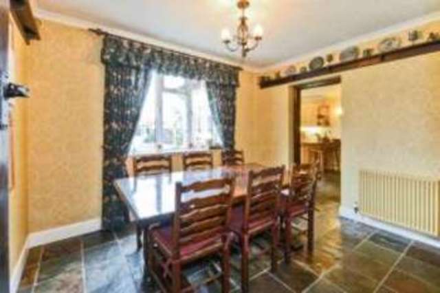  Image of 5 bedroom Detached house for sale in Edwin Road West Horsley Leatherhead KT24 at West Horsley Leatherhead East Horsley, KT24 6LN