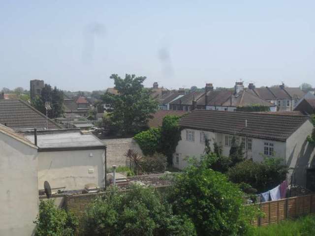 Image of 2 bedroom Maisonette to rent in West Road Shoeburyness Southend-on-Sea SS3 at West Road  Southend On Sea, SS3 9DS