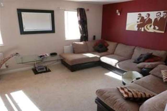  Image of 4 bedroom Property to rent in Tristram Close Yeovil BA21 at Yeovil, BA21 3GU