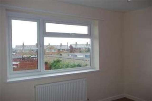  Image of 3 bedroom Detached house to rent in Larkhill Road Yeovil BA21 at Yeovil, BA21 3HG